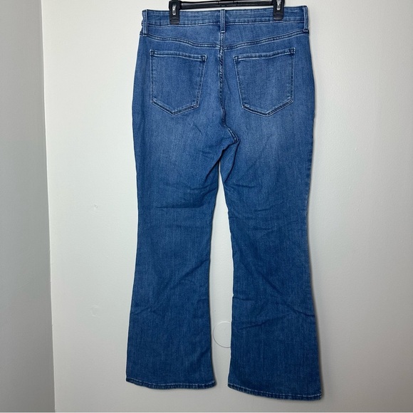 Old Navy High Rise Flare Denim Jeans - Picture 4 of 4